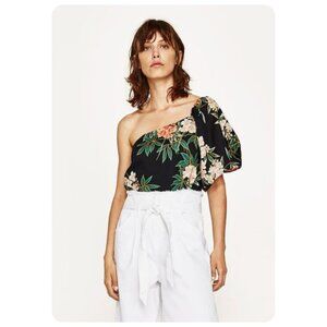 ! Zara One Shoulder Puff Sleeve Floral Bodysuit sz US S